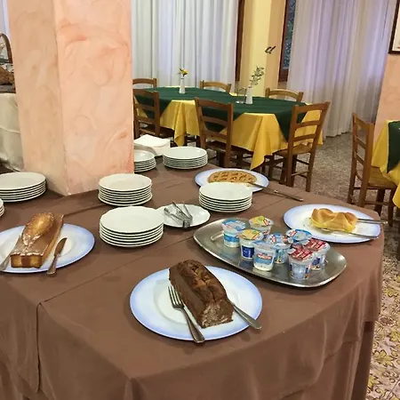 Attico Hotel 3*